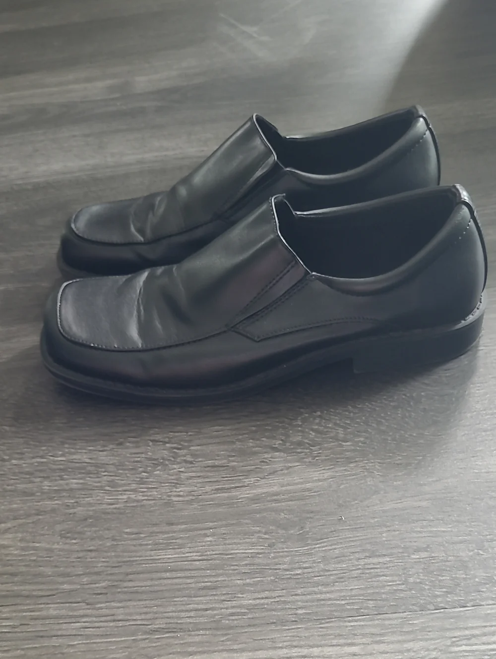 Boys Size 5.5 Black Dress Shoes